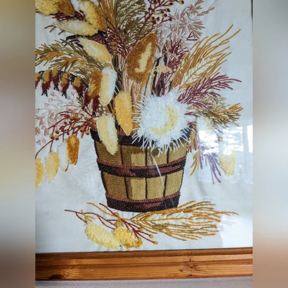 Vtg MCM Crewel‎ Needle Point Floral Bouquet Picture Large Wall Art 18" x 22" - Picture 2 of 14